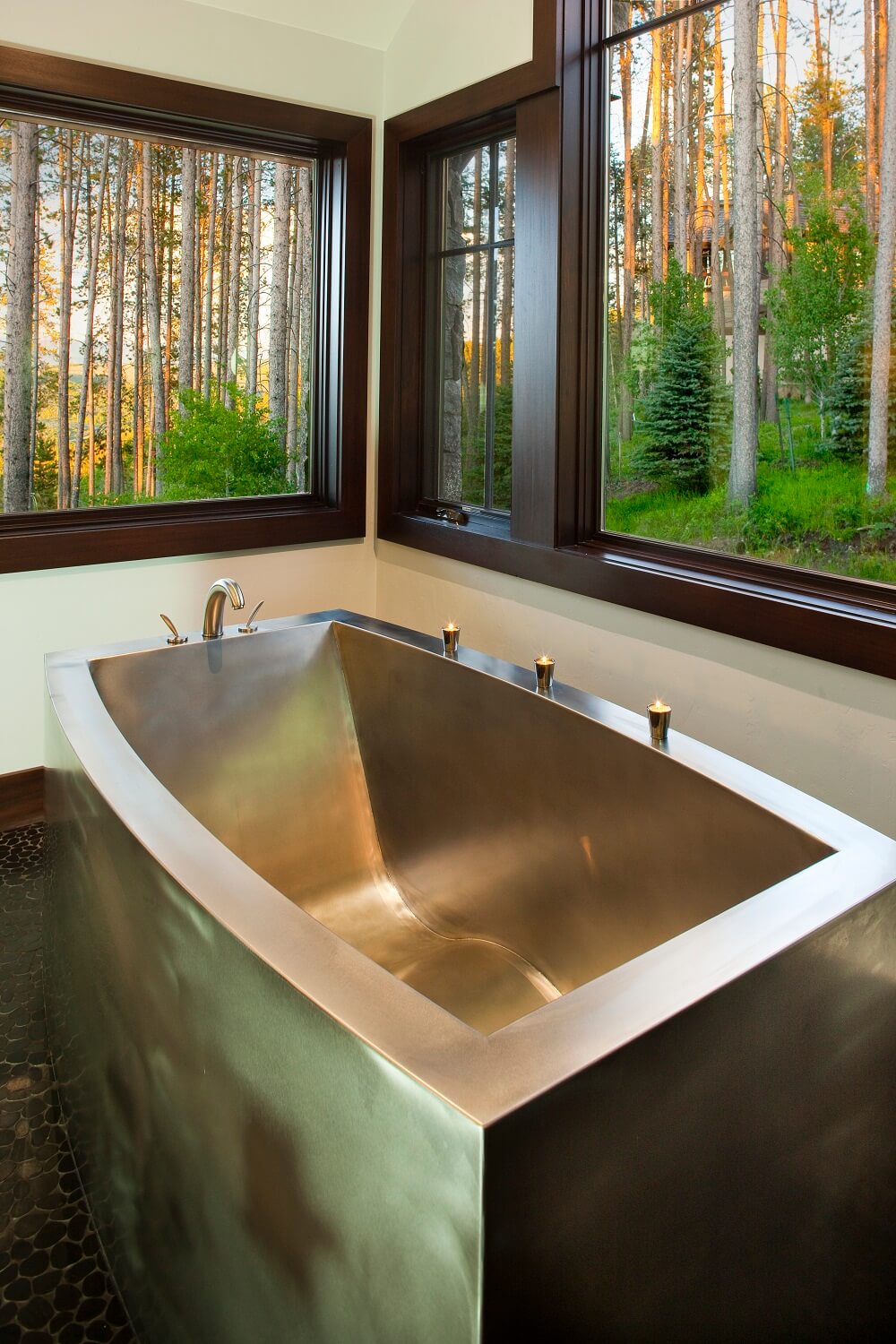 Stainless Steel Contemporary Oval Bath with Mid Contoured Bottom 