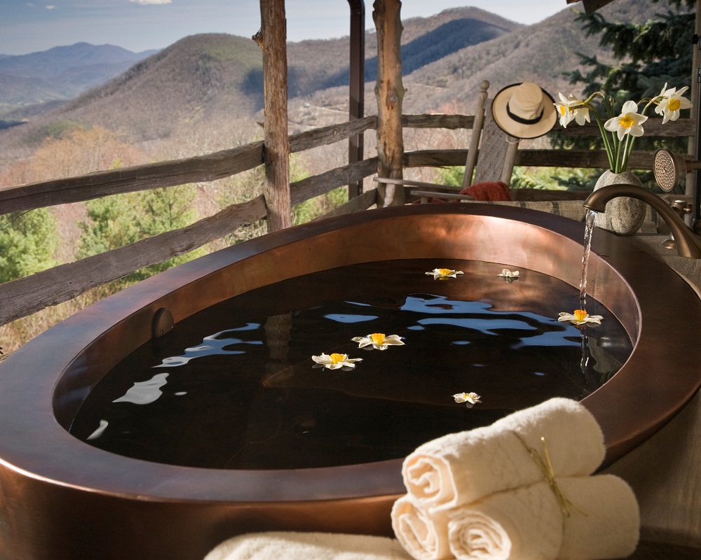 The Swag Country Inn, Waynesville, North Carolina Copper Ellipse Soaking Bath 42