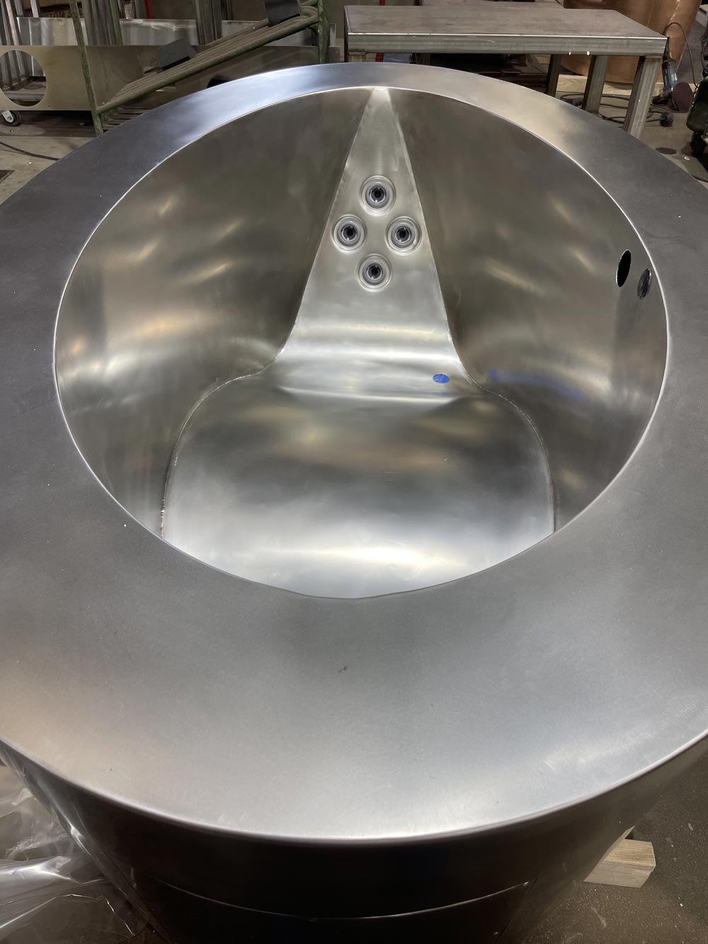 Stainless Steel Elliptical Bath with Jet System