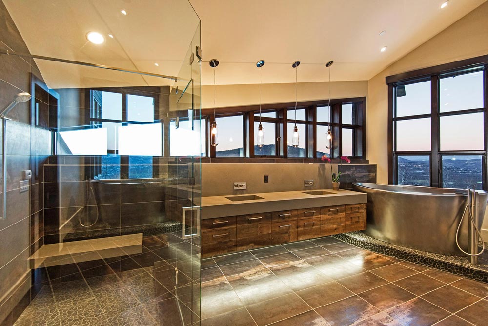 How to Choose the Perfect Soaking Tub for Your Home Spa